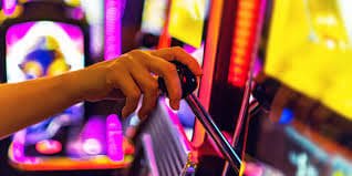 Antarmuka permainan Fortune Rabbit di platform gospin dengan simbol-simbol keberuntungan